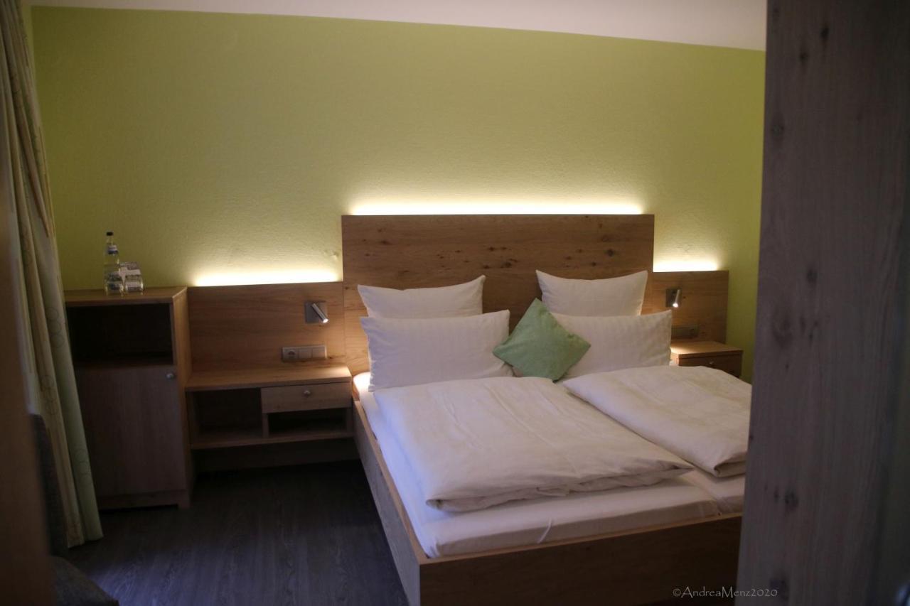 Haus Vierjahreszeiten โบเดนไมส์ ภายนอก รูปภาพ